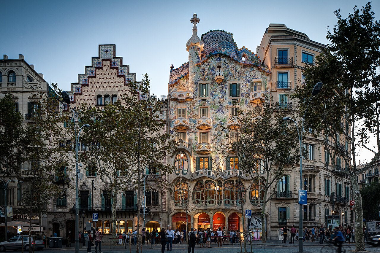 The flowing facade of Casa Batllo
