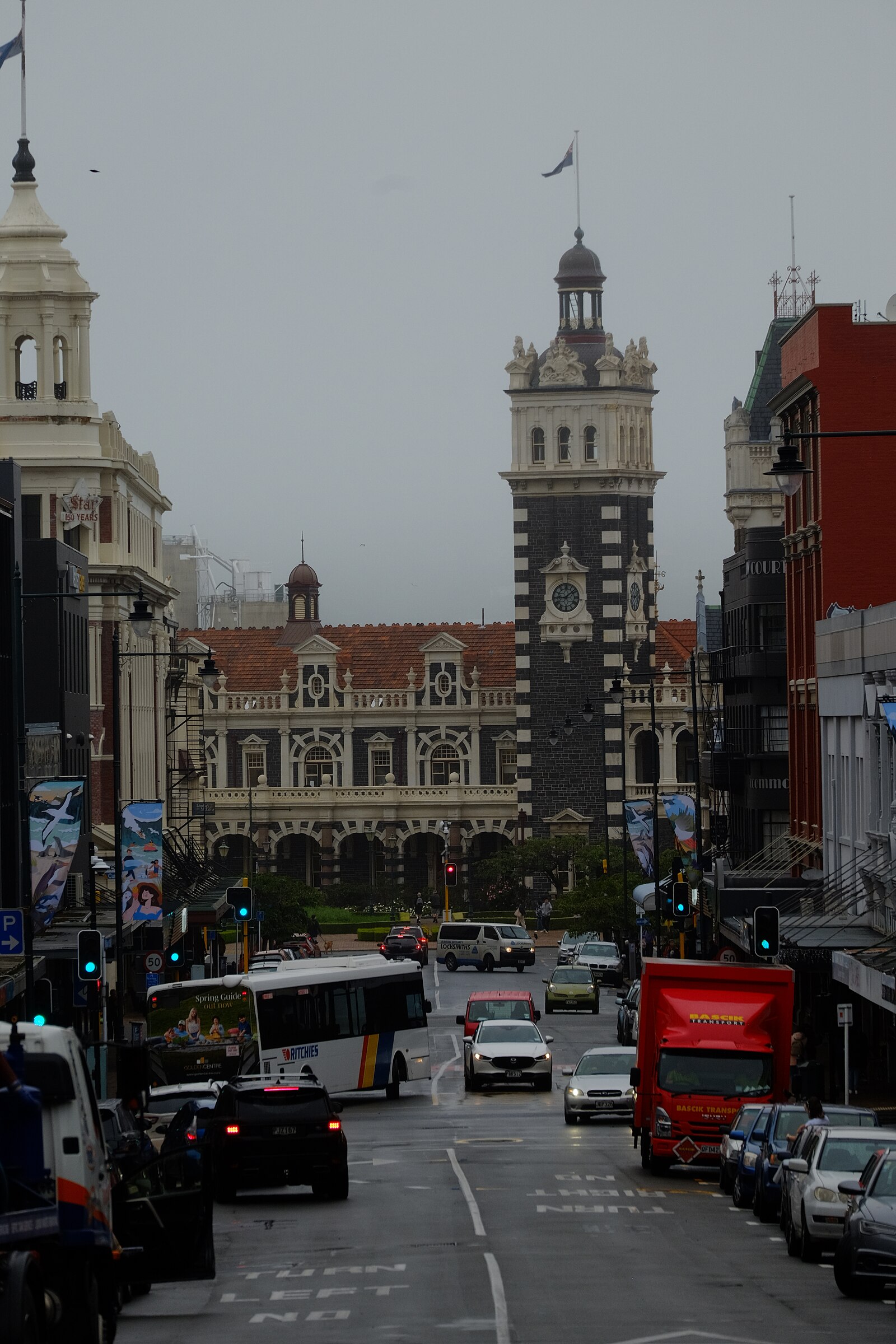 但尼丁 代表性建筑